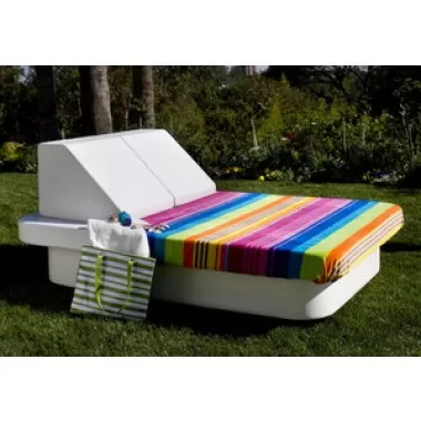 La Fete Lean Wedge to Top Crib - Lifestyle