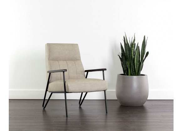 Sunpan Coelho Lounge Chair In Bounce Stone - Lifestyle