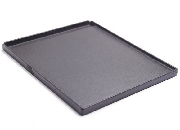 Broil King Signet With Crown Cast IR Griddle - Angled