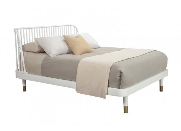 Alpine Furniture Madelyn California King Slat Back Platform Bed - Lifestyle