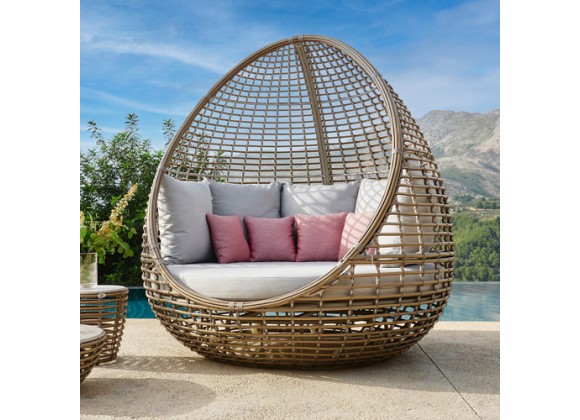Skyline Design Faber Swivel Daybed with Sunbrella Cushions Outdoor