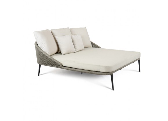 Skyline Design Rodona Daybed with Sunbrella Cushion