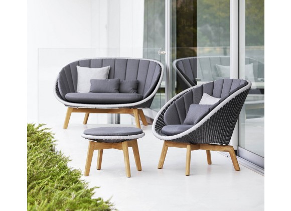 Cane-Line Peacock 2-Seater Sofa W/Teak Legs, Cane-Line Weave