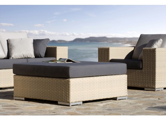 Hospitality Rattan Patio Rubix Ottoman with Cushion