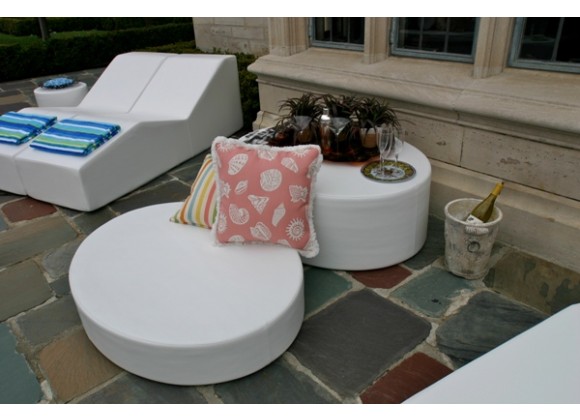 La Fete Note - Oval Ottoman - Lifestyle