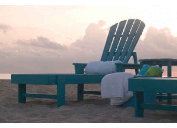 POLYWOOD¨ South Beach Chaise