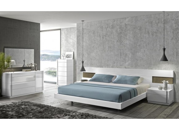 J&M Furniture Amora King Size Bed