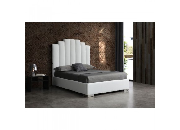 Whiteline Modern Living Jordan Queen Bed In Fully Upholstered White Velvet Fabric - Lifestyle