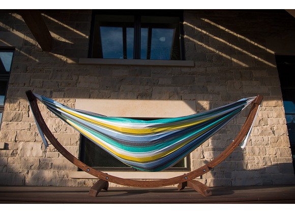 Double Cotton Hammock with Solid Pine Arc Stand - Cayo Reef