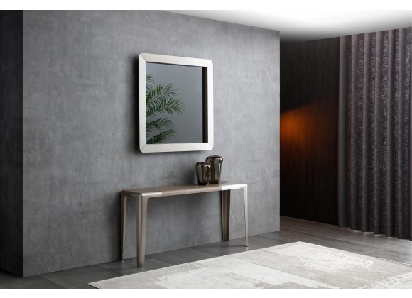 Elena Console-Lifestyle 1