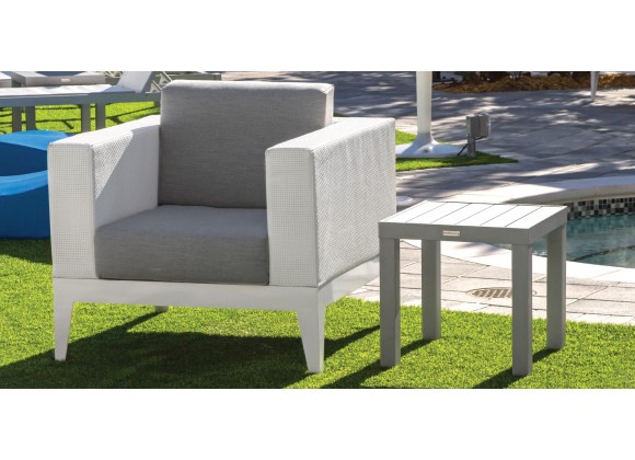 Source Outdoor Furniture Fusion Aluminum 18'' Wide Square End Table