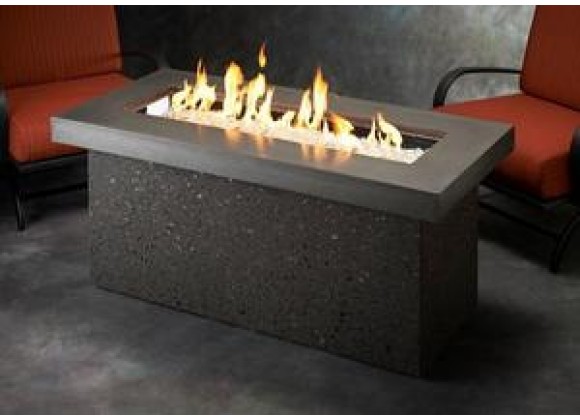 Outdoor Greatroom Company Key Largo Fire Pit Table - Lifestyle