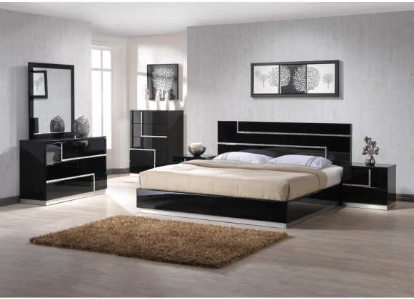 J&M Furniture Lucca King & Queen Size Bed