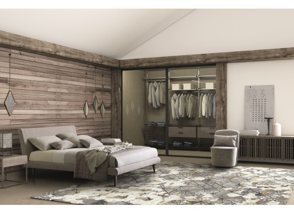 J&M Furniture Metropolitan Fabric King & Queen Size Bed 