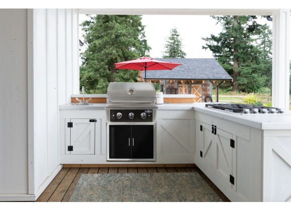 Wildfire Outdoor Living Ranch PRO 30” Gas Grill - Lifestyle