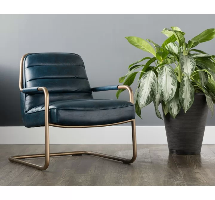 Lincoln Lounge Chair - Vintage Blue - Lifestyle