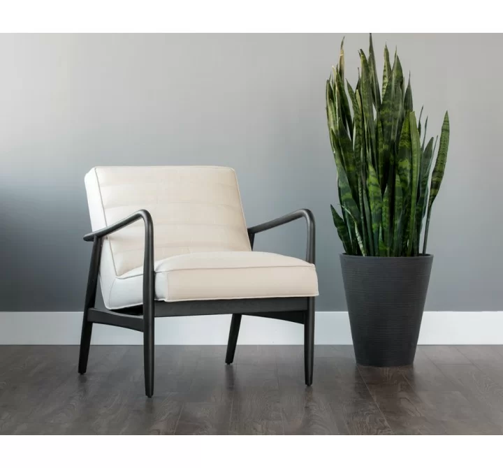 Lyric Lounge Chair - Vintage Vanilla Leather - Lifestyle