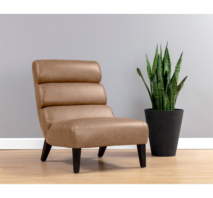 Sunpan Ellison Lounge Chair - Marseille Camel - Lifestyle