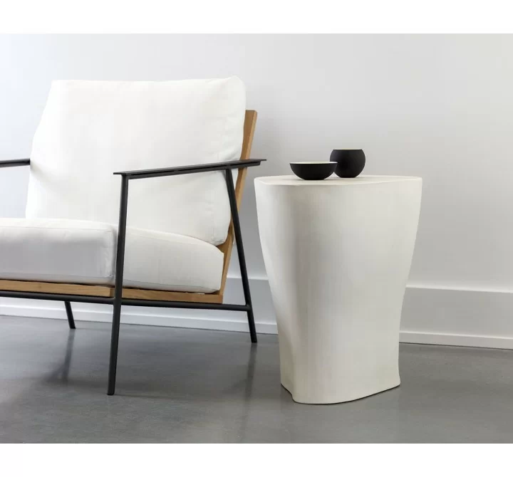 Sunpan Dali End Table In White - Lifestyle