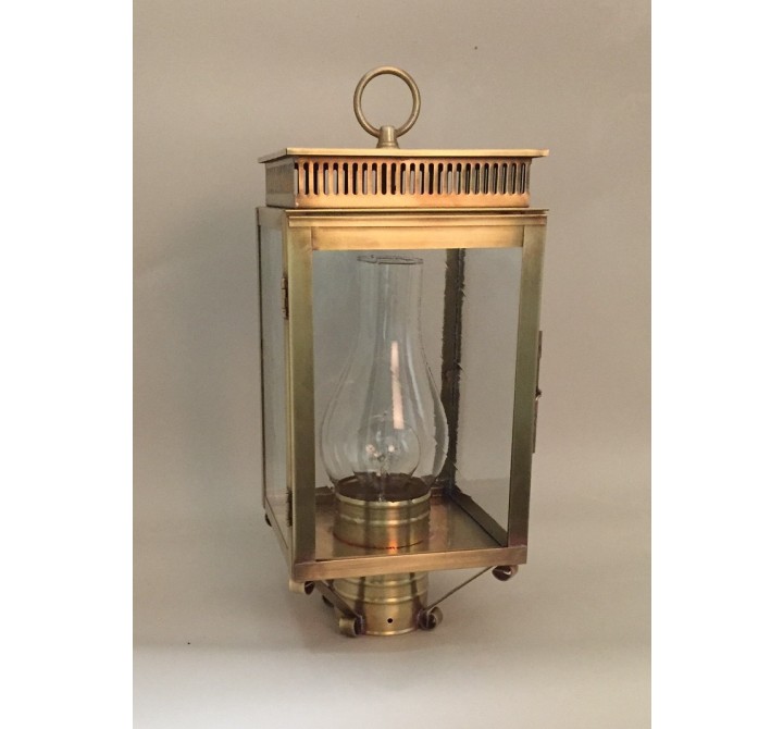  1820 Post Mount