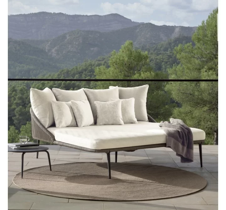 Skyline Design Rodona Daybed with Sunbrella Cushion Outdoor