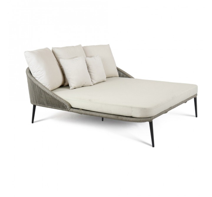 Skyline Design Rodona Daybed with Sunbrella Cushion