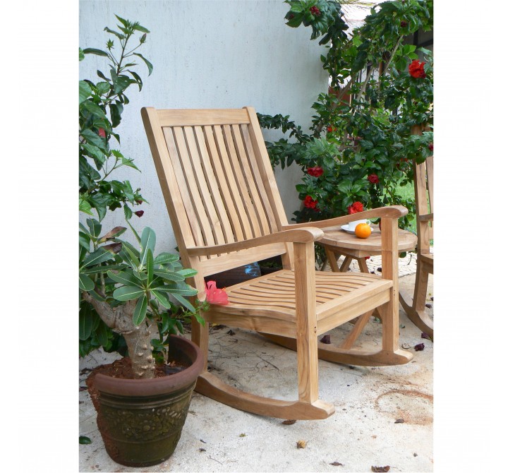 Del-Amo Rocking Armchair- Lifestyle 1