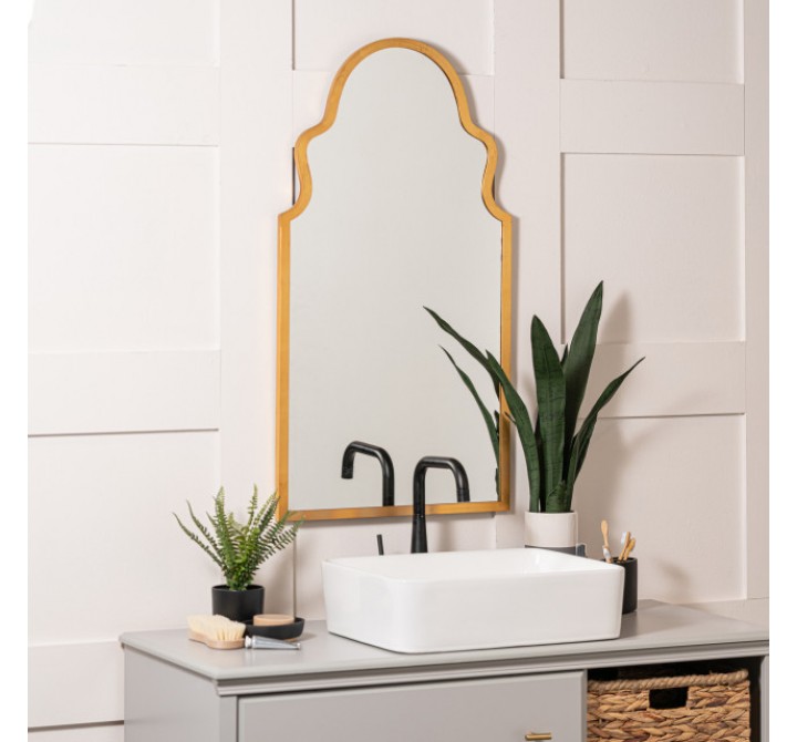 Lincoln Mirror - Lifestyle