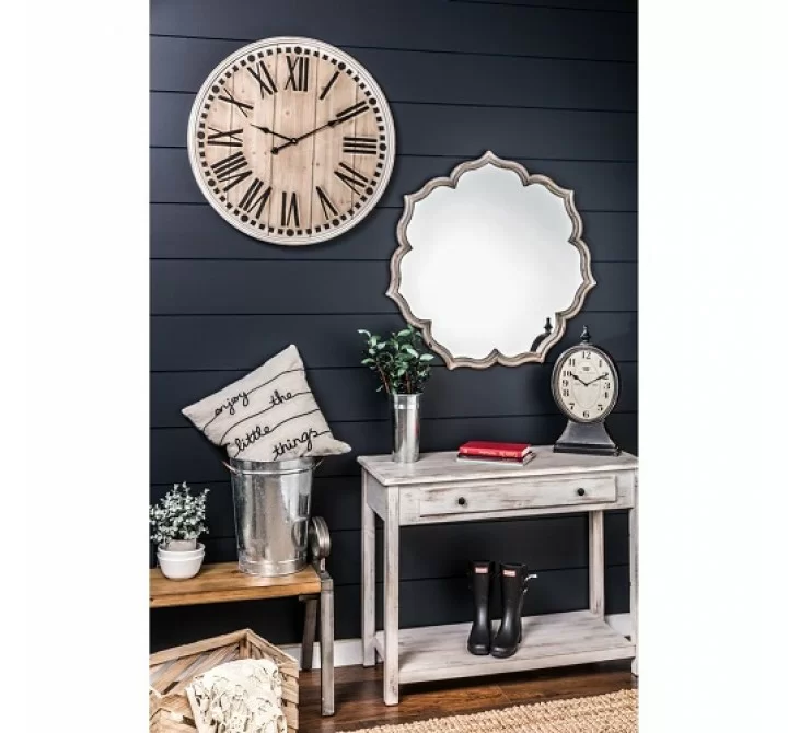 Linden Clock - Lifestyle