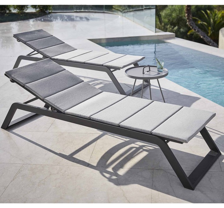 Cane-Line Siesta Sunbed side view