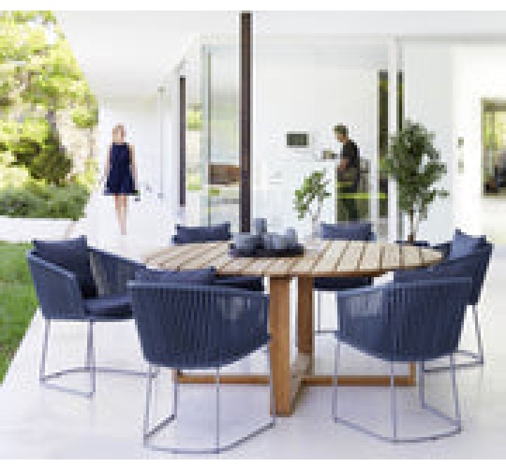 Cane-Line Endless Table dia. 67"