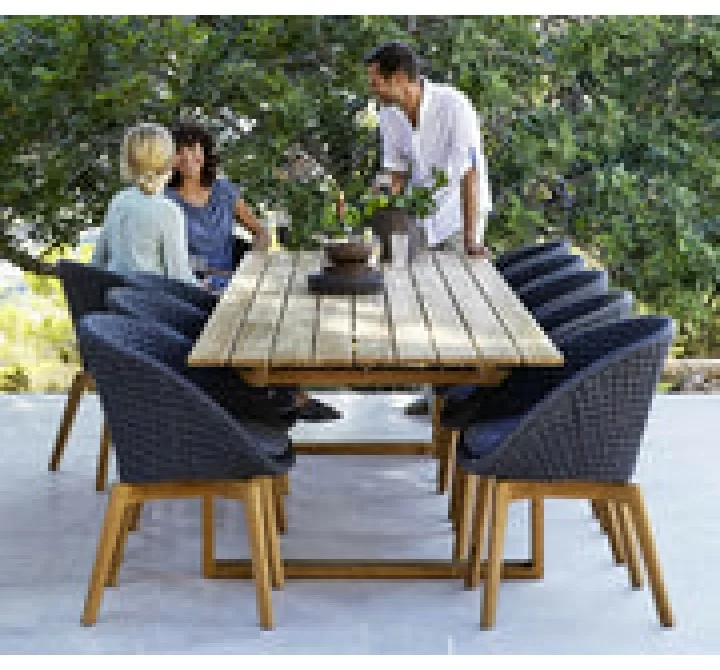 Cane-Line Endless Table, Dining Set