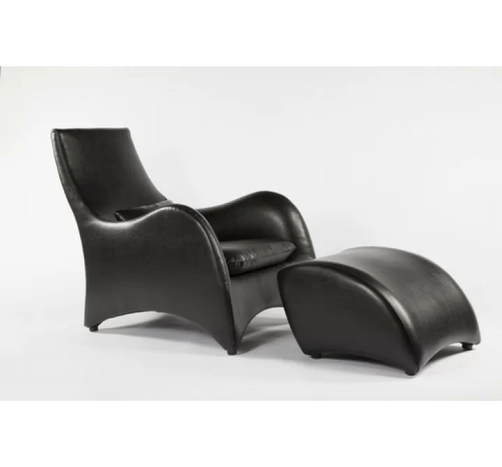 Stilnovo The Tampere Lounge Chair and Ottoman