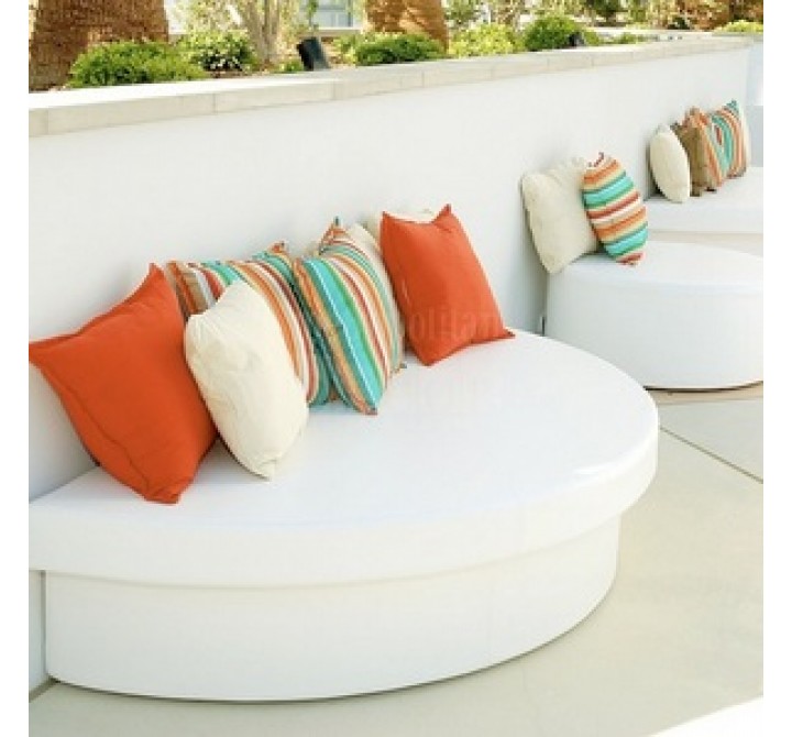La Fete Moon Pad Lifestyle 2