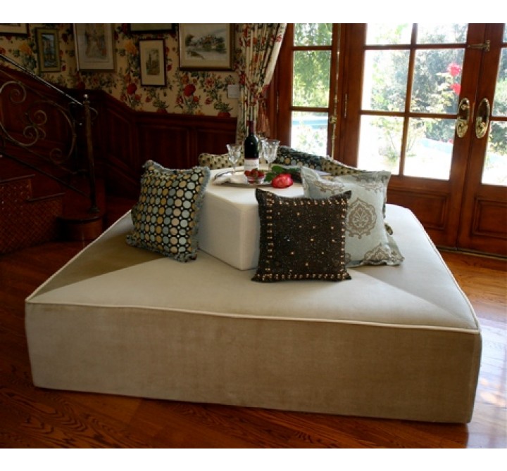 La Fete Play Pad - 7' Square Resort Bed - Lifesytle