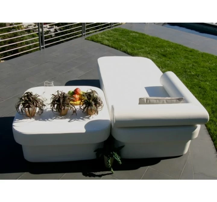 La Fete Stand - Daybed Corner/Ottoman - Lifestyle