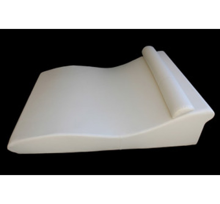La Fete Tide Pillow - Lifestyle