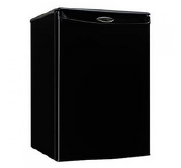Outdoor Greatroom Company Darby Silhouette Refrigerator - Angle