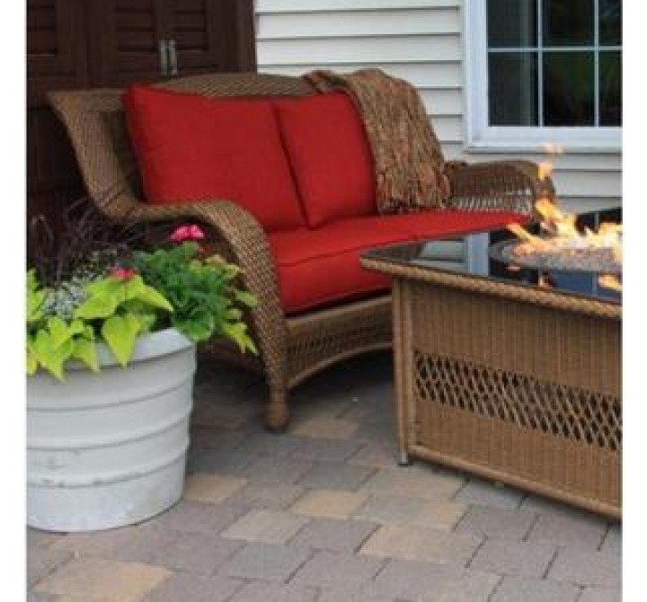 Outdoor Greatroom Company Loveseat w/ 4 pc. Cushions in Rave Cherry - Lifestyle