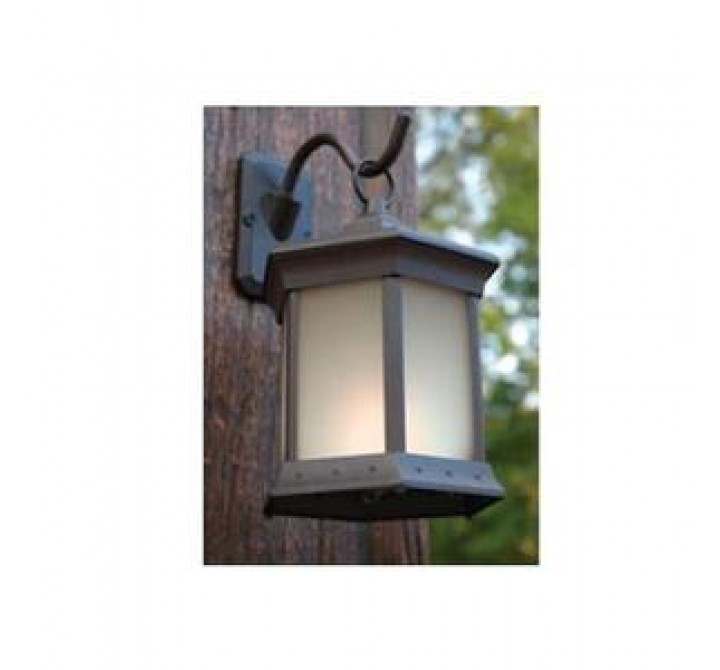 Outdoor Greatroom Company Wall Mounting Solar Light Kit - Lifestyle in Closeup