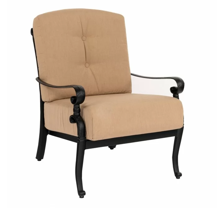 Woodard Avondale Lounge Chair - Angled View