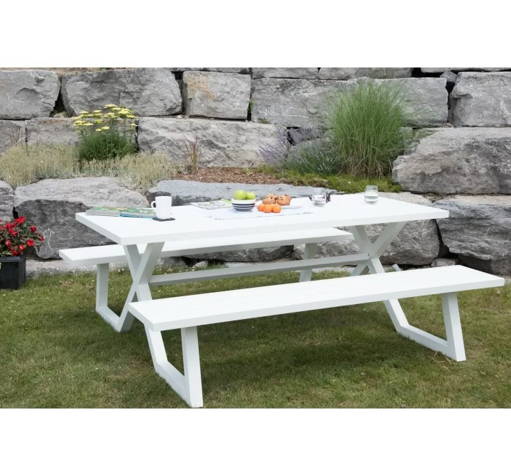 Vivere Banquet Deluxe 8-Seat Aluminum Picnic Table (White)