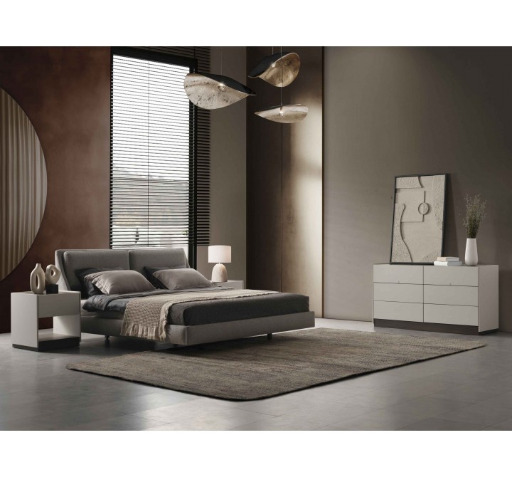Raphael Queen Bed in Light Gray- Lifestyle 1