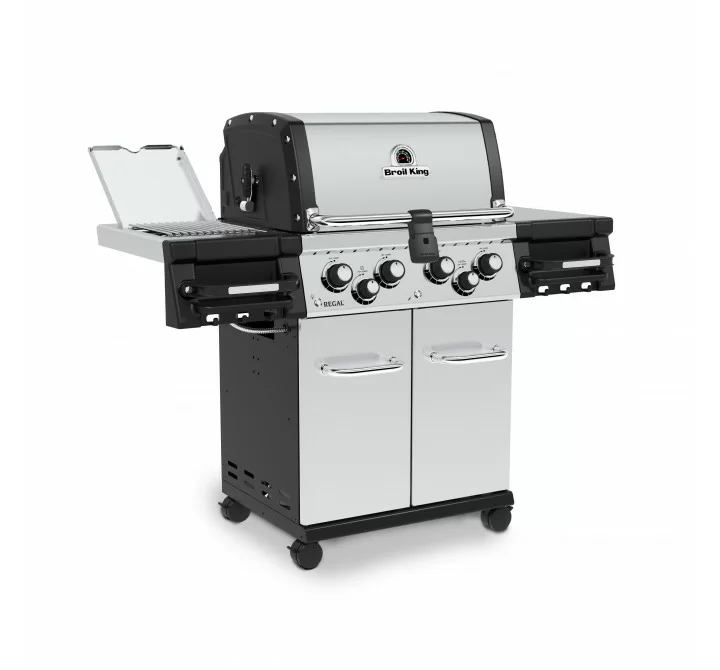 Broil King Regal S 490 Pro IR - NG/LP - Close and Angled