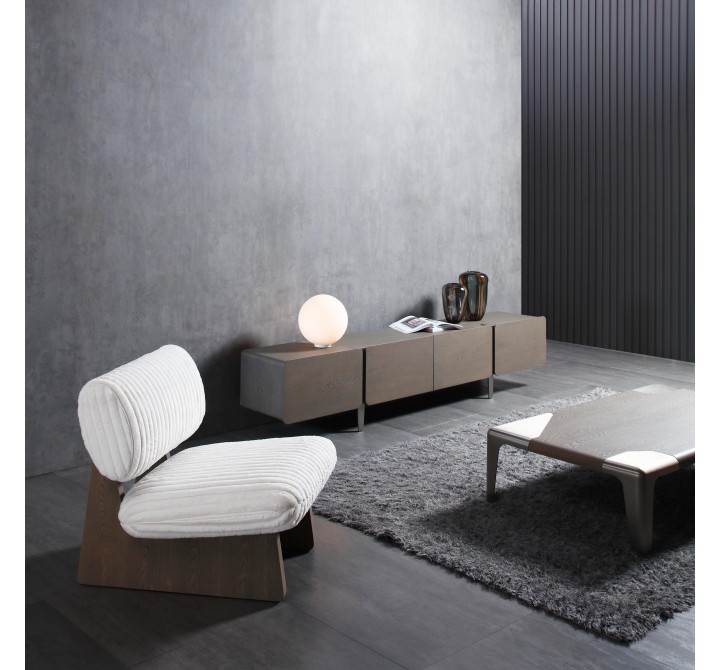 Living Elena Bench- Lifestyle 1