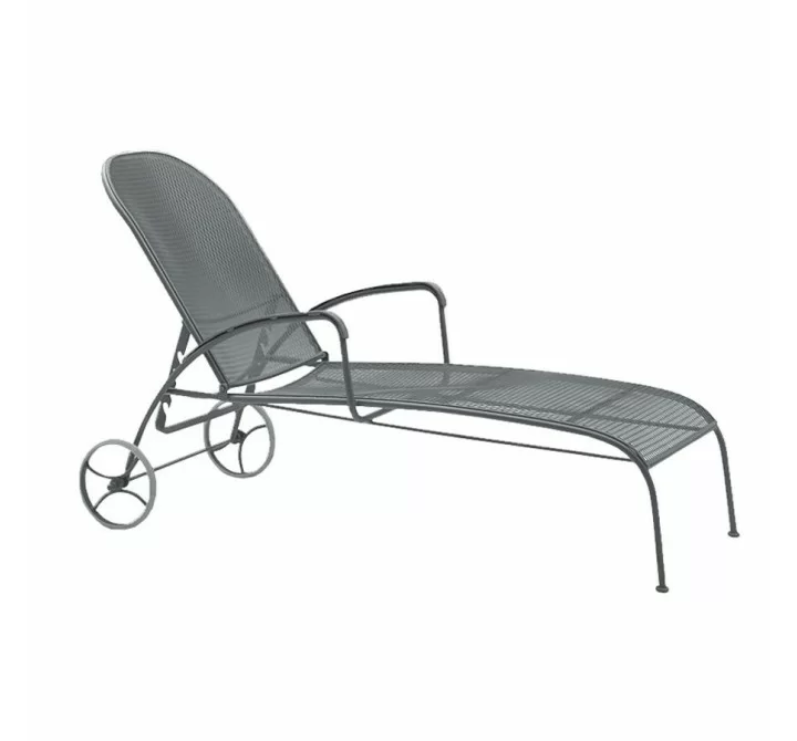 Woodard Valencia Adjustable Chaise Lounge