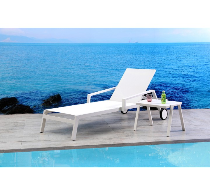 Bondi Outdoor Chaise in White-Lifestyle 1