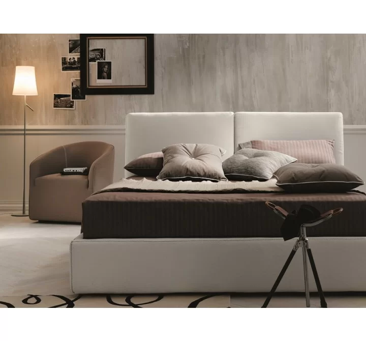 J&M Furniture Clay Storage Bed 