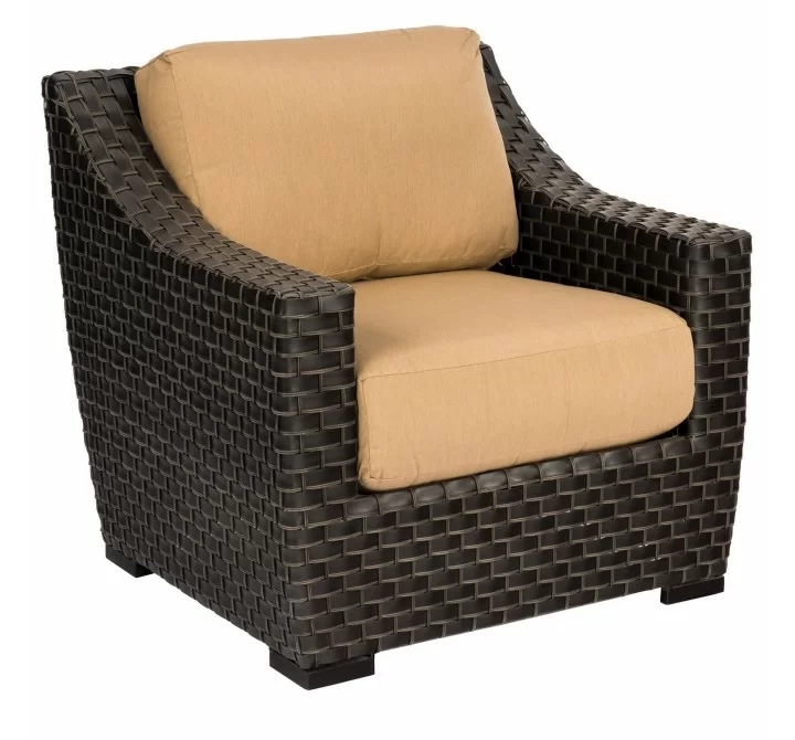 Woodard Cooper Lounge Chair - Angled