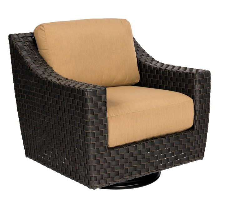 Woodard Cooper Swivel Lounge Chair - Angled